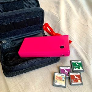 Nintendo DSi Bundle